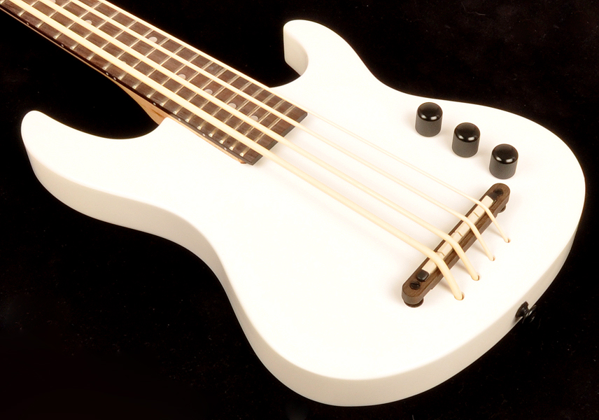 Hadean Bass Uke UKBE20 WH